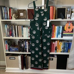 Urban outfitters - BDG Dark Green Peace Sign Jumpsuit